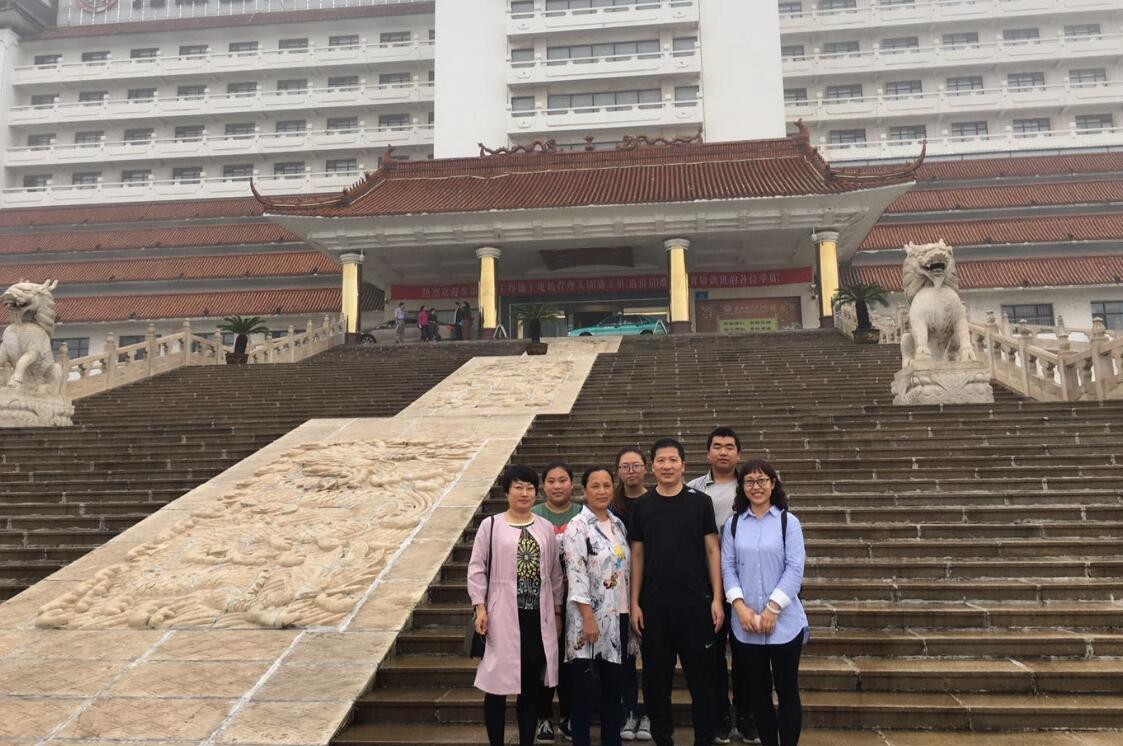 纺织服装系开展省教学指导方案开发工作调研(一)