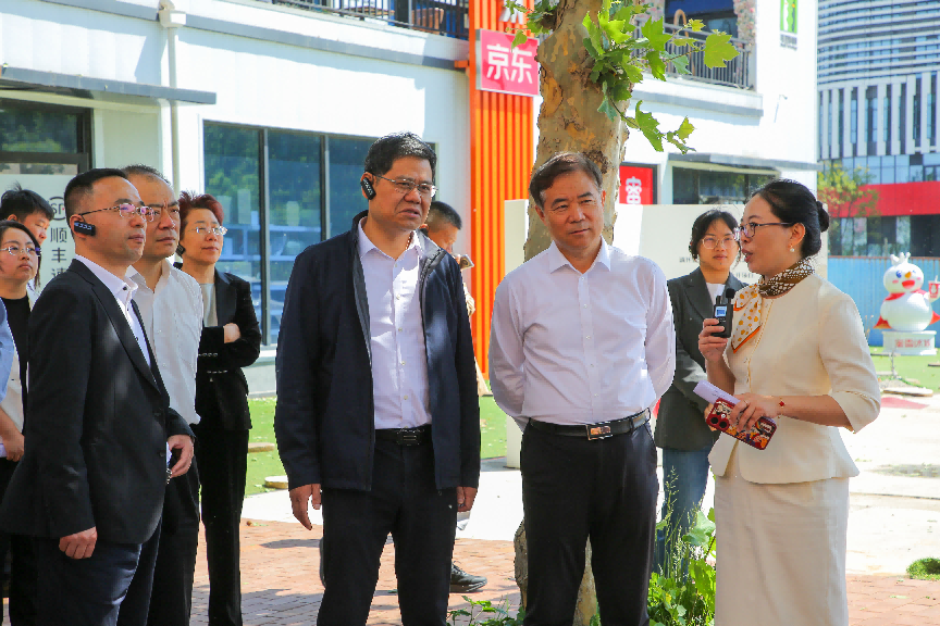 山东轻工职业学院举办“快递员”友好校园建设现场观摩活动
